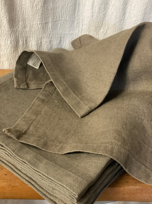 Lithuania Linen Tablecloths and Napkins