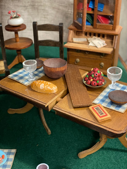 Miniature Set - Dining Room