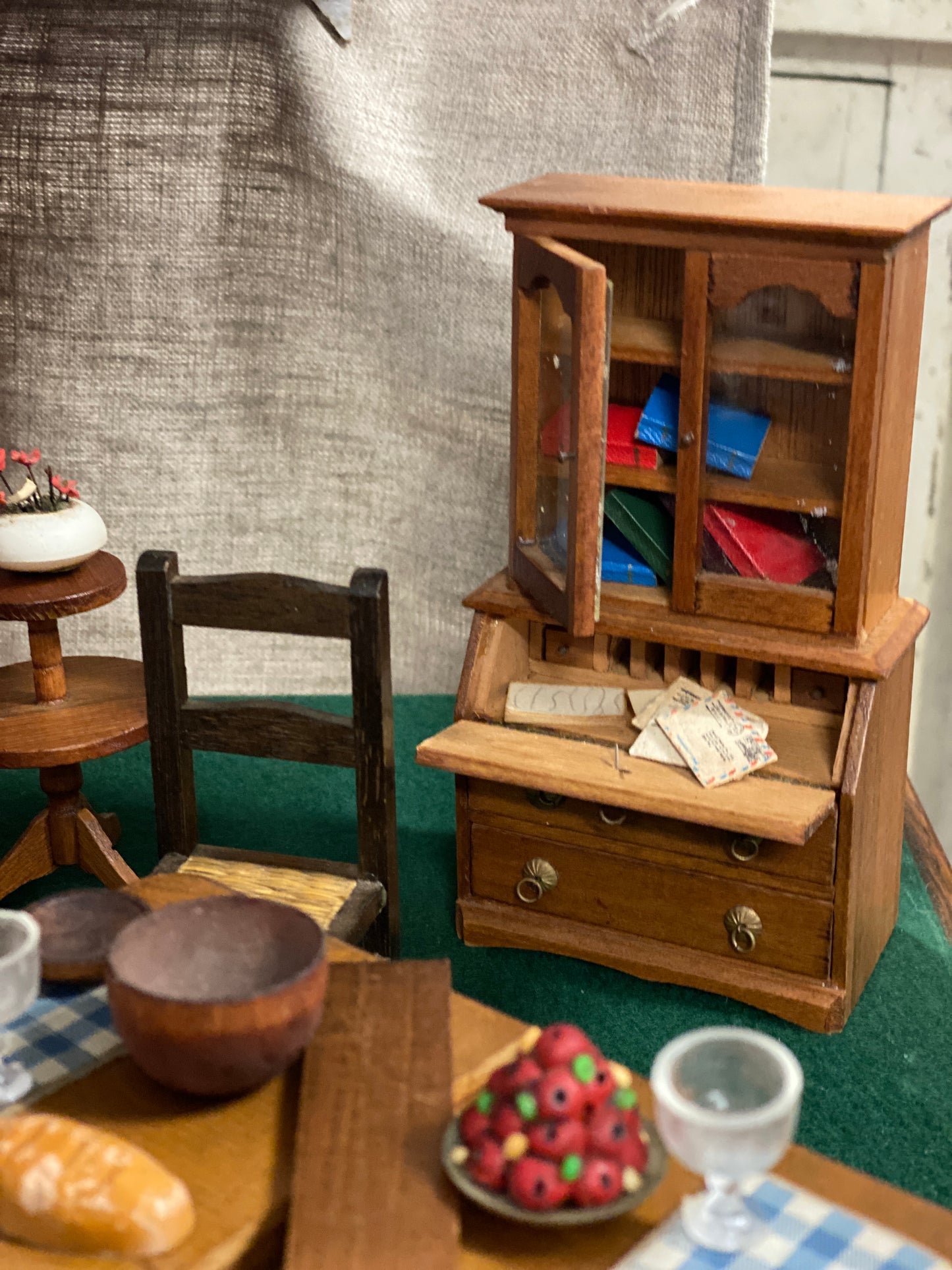 Miniature Set - Dining Room