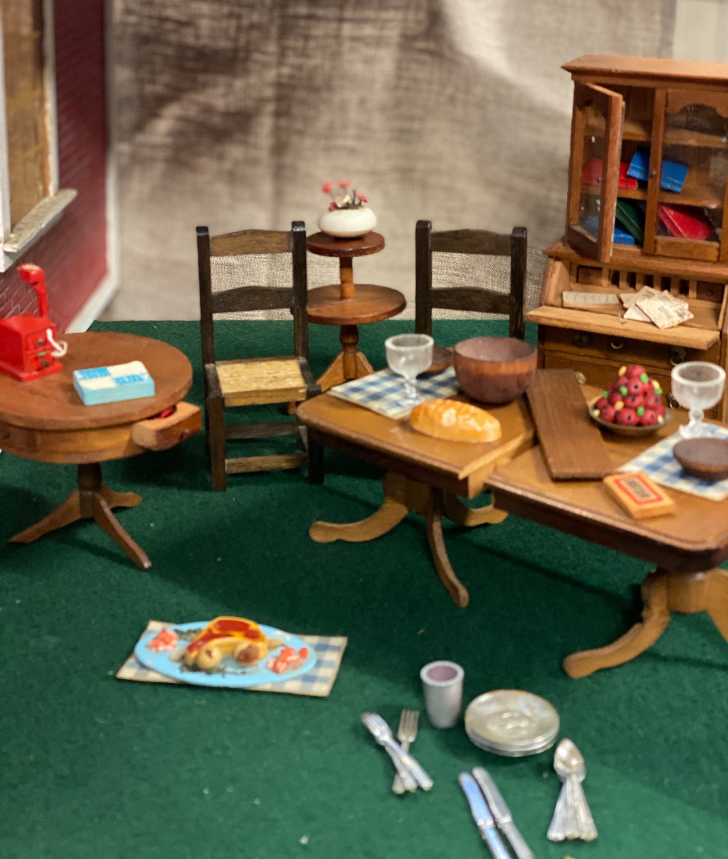 Miniature Set - Dining Room